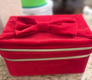 Estée Lauder Red Velvet Holiday Train Case – Limited Edition Bow Makeup Bag NEW